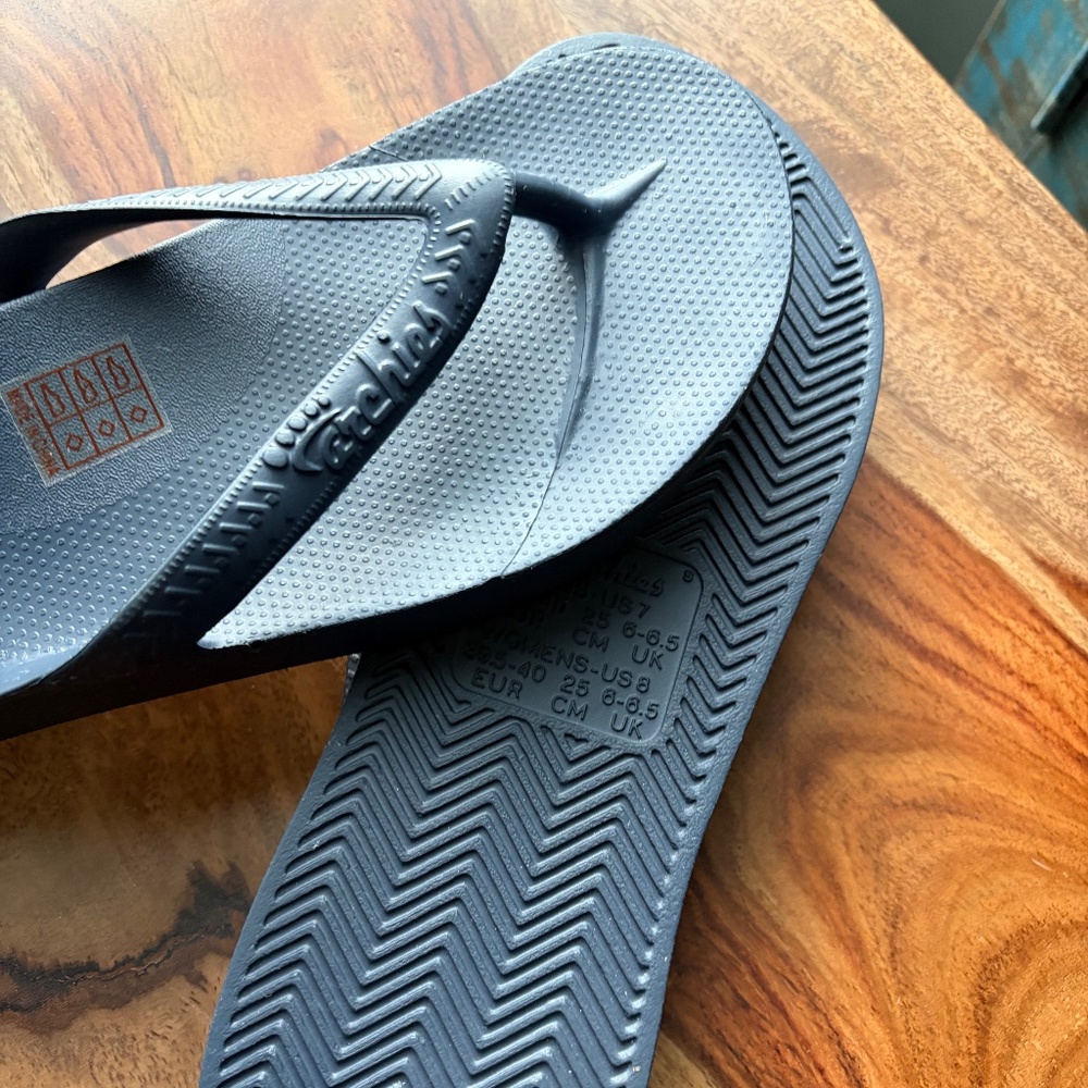 Archies flip flops - Picture 4 of 6